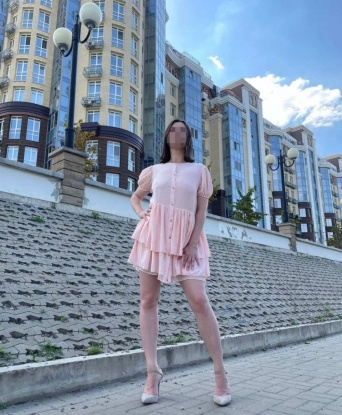 Встречи со мной – это настоящий коктейль из страсти, нежности и разврата😈.
У меня есть отличные навыки, чтобы удовлетворить твои самые глубокие желания и фантазии. Я смогу побаловать тебя нежными ласками и расслабляющим массажем, а также предложить игры, которые никогда не забудутся. Мой опыт и индивидуальный подход помогут тебе полностью расслабиться и ощутить настоящее блаженство.
На моих фотографиях я, безумно сексуальная, ажурная богиня, полностью готовая удовлетворить все твои сокровенные фантазии. Встречусь с тобой в Москве🌃, скрашу твои будни и подарю незабываемые моменты радости и удовольствия. Я знаю, как правильно обращаться с мужчиной, и сделаю все возможное, чтобы удовлетворить твои самые сокровенные желания. Доверься мне и ты не пожалеешь! 💋 Дарьяша
